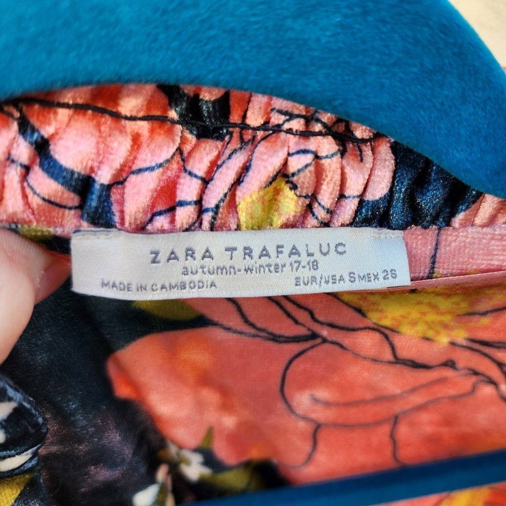 ZARA Floral Velvet Puff Sleeve Kaftan Midi Dress - Picture 7 of 10